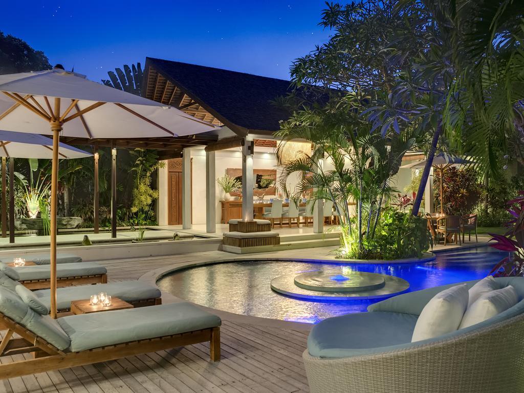 Lataliana Villas Seminyak  Room photo